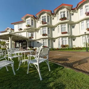 https://galway-heights-hotel.kandyhotelsnow.com
